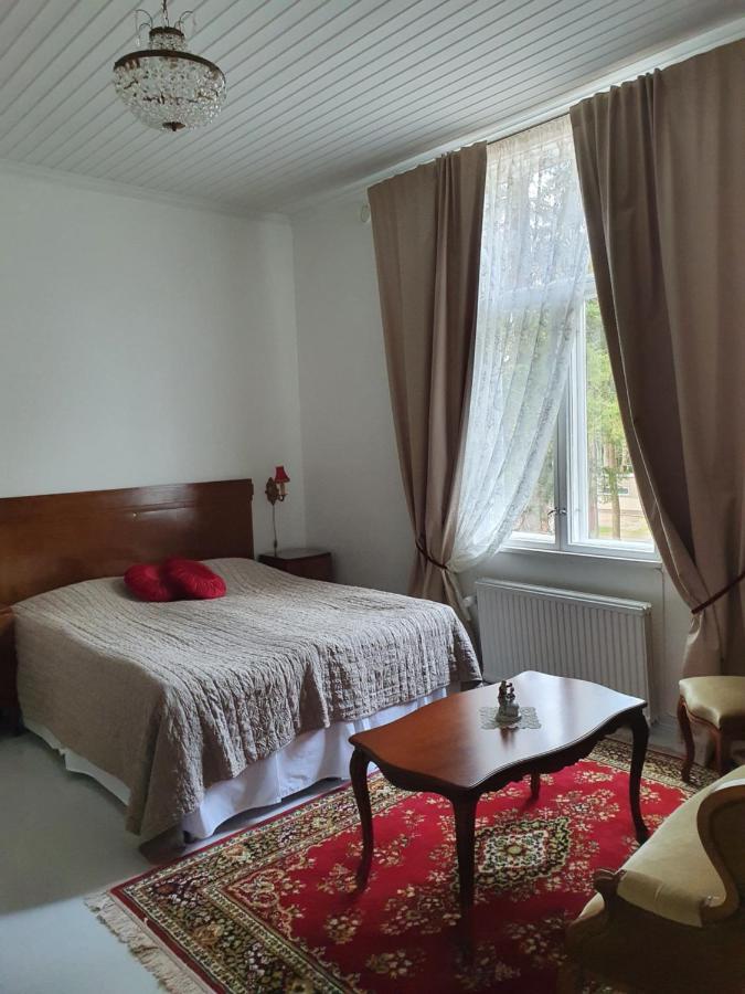 Neitsytniemen Kartanohotelli Virasoja Exterior foto