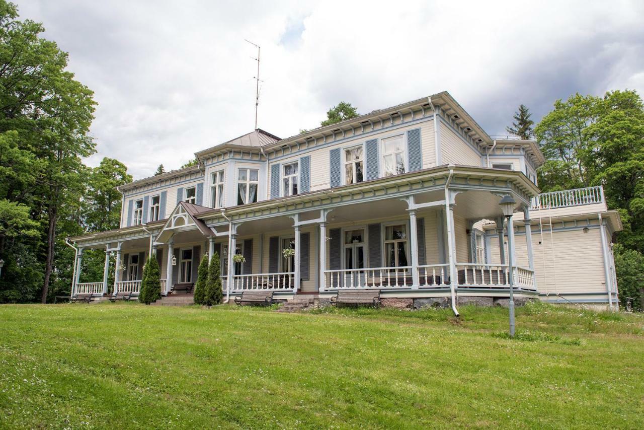 Neitsytniemen Kartanohotelli Virasoja Exterior foto